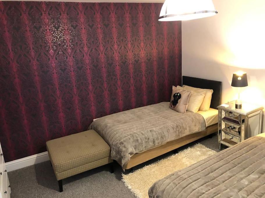 Ten Streets Bed & Breakfast Ливърпул Екстериор снимка