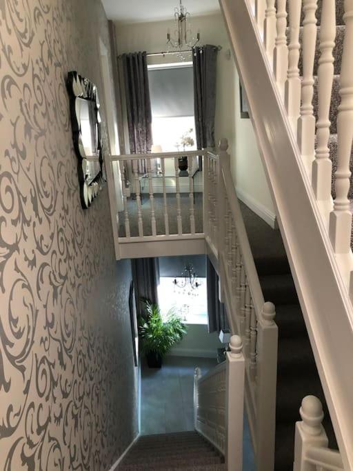 Ten Streets Bed & Breakfast Ливърпул Екстериор снимка