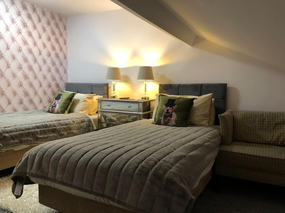 Ten Streets Bed & Breakfast Ливърпул Екстериор снимка
